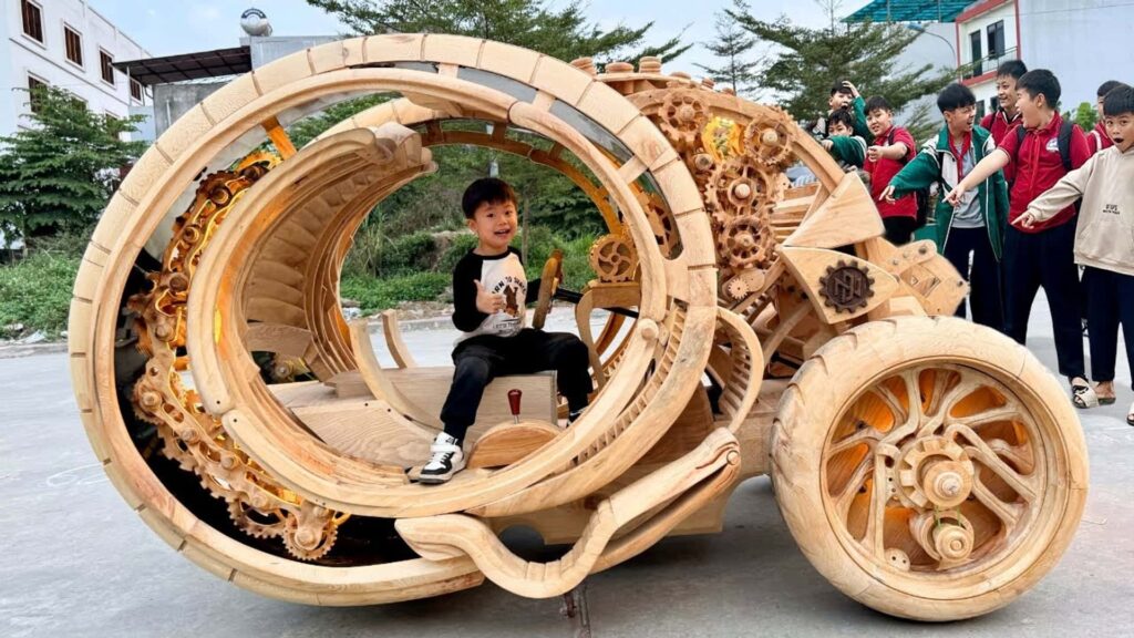 Ce tricycle a été conçu à l'aide de l'IA, puis fabriqué en bois